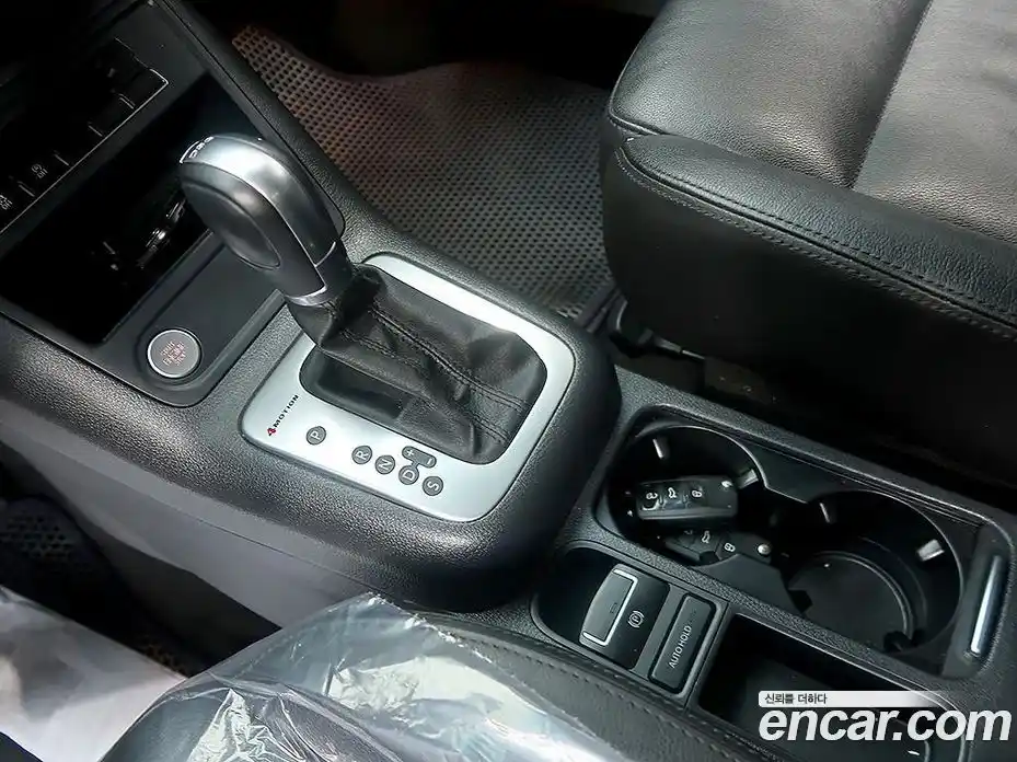 Volkswagen Tiguan 2015 2.0 Автомат в Москве № 169251, фото 10