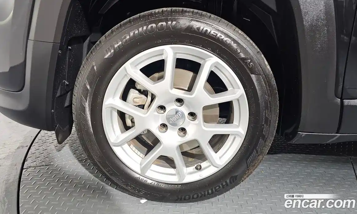 Jeep Renegade 2021 2.4 Автомат в Москве № 169743, фото 11