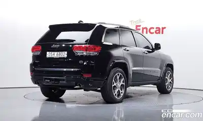 Jeep Cherokee 2019 3.6 Автомат в Москве № 169822, миниатюра 2