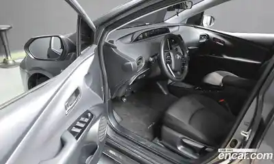 Toyota Prius 2019 1.8 Автомат в Москве № 170281, миниатюра 12