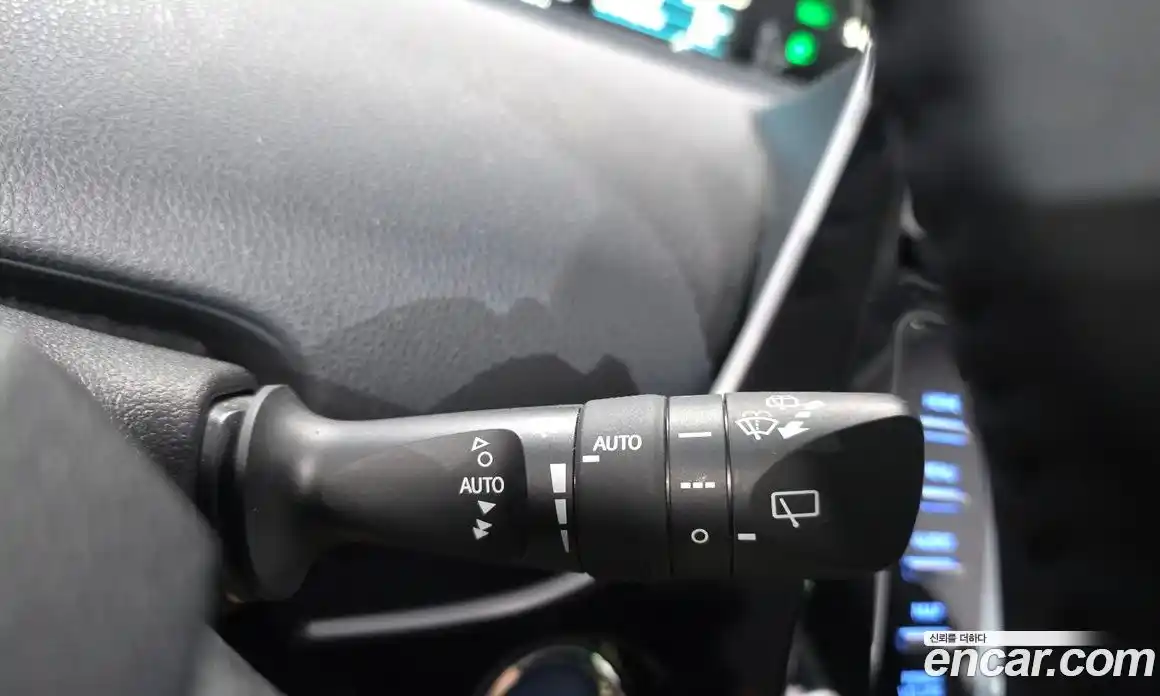 Toyota Prius 2019 1.8 Автомат в Москве № 170281, фото 15