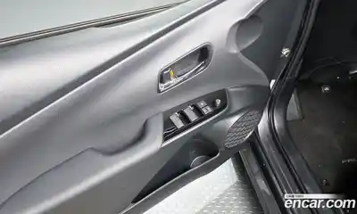 Toyota Prius 2019 1.8 Автомат в Москве № 170281, миниатюра 3