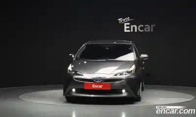 Toyota Prius 2019 1.8 Автомат в Москве № 170281, миниатюра 5