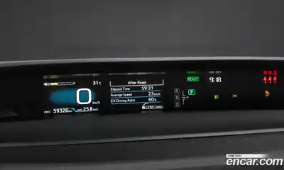 Toyota Prius 2019 1.8 Автомат в Москве № 170281, миниатюра 9