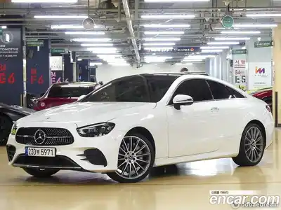 Mercedes-Benz E-Class 2022 3.0 Автомат в Москве № 179542, миниатюра 2
