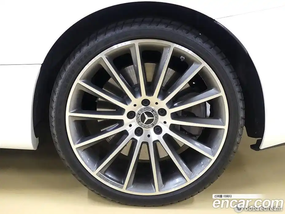 Mercedes-Benz E-Class 2022 3.0 Автомат в Москве № 179542, фото 9