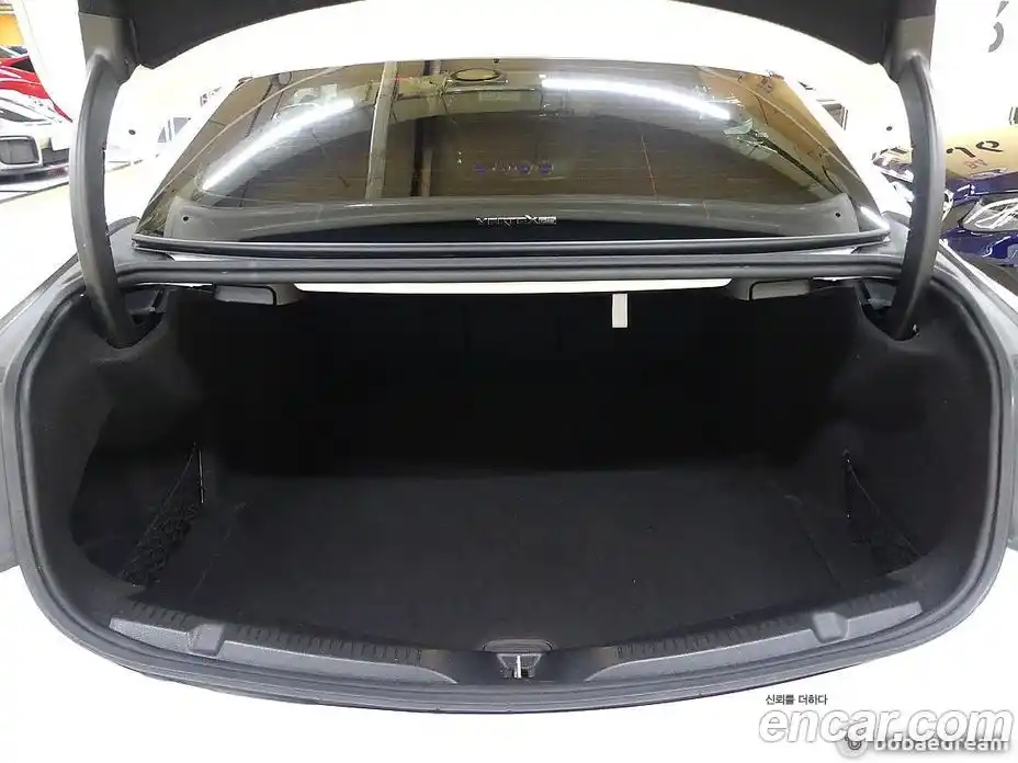 Mercedes-Benz E-Class 2022 3.0 Автомат в Москве № 179542, фото 10