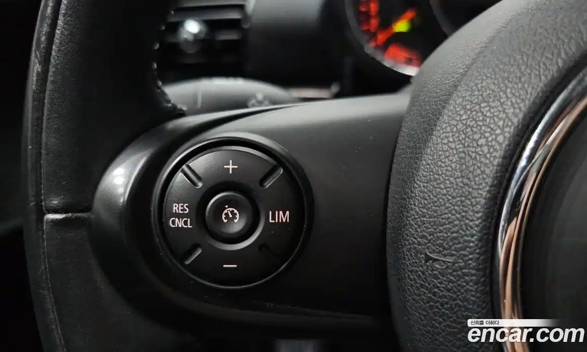 Mini Clubman 2018 2.0 Автомат в Москве № 179851, фото 11