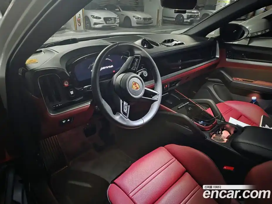 Porsche Cayenne 2025 3.0 Автомат в Москве № 182196, фото 3