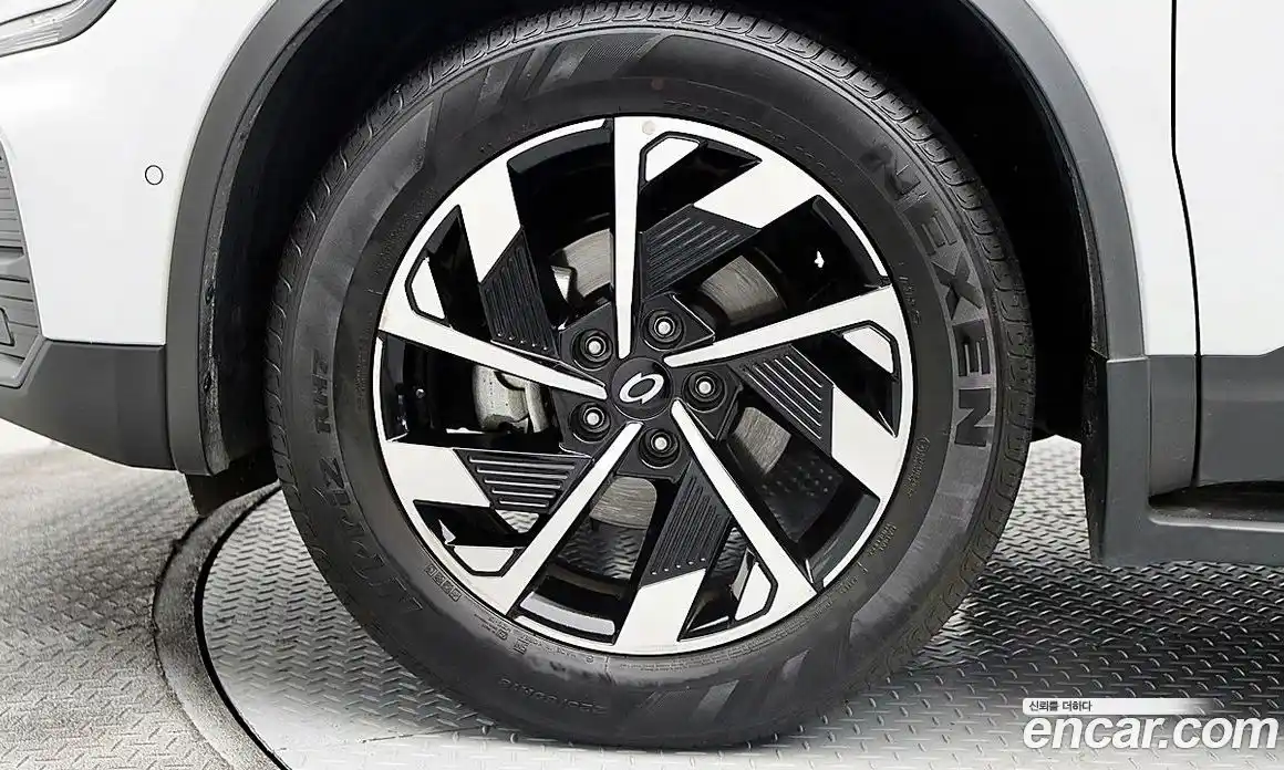 Renault QM6 2024 2.0 Автомат в Москве № 185386, фото 20