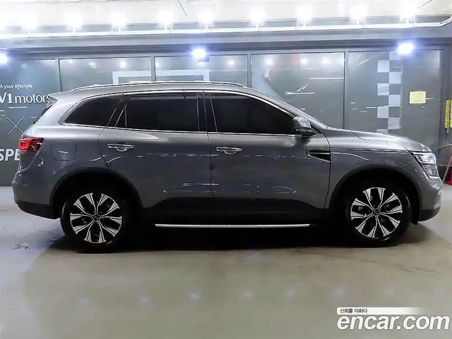 Renault QM6 2023 2.0 Автомат в Москве № 185683, фото 3