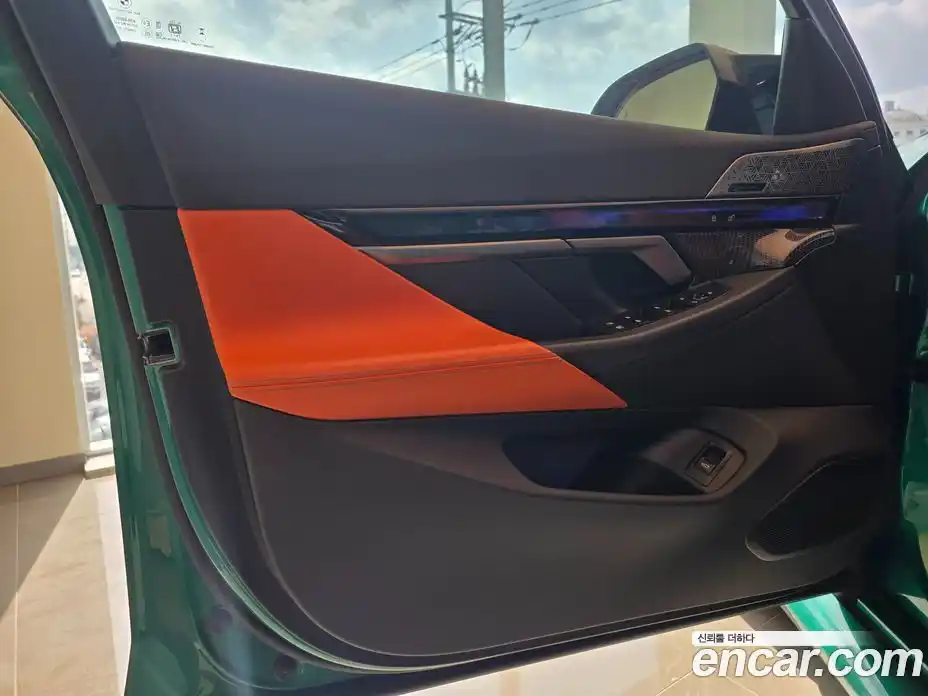 BMW M5 2025 4.4 Автомат в Москве № 188275, фото 11