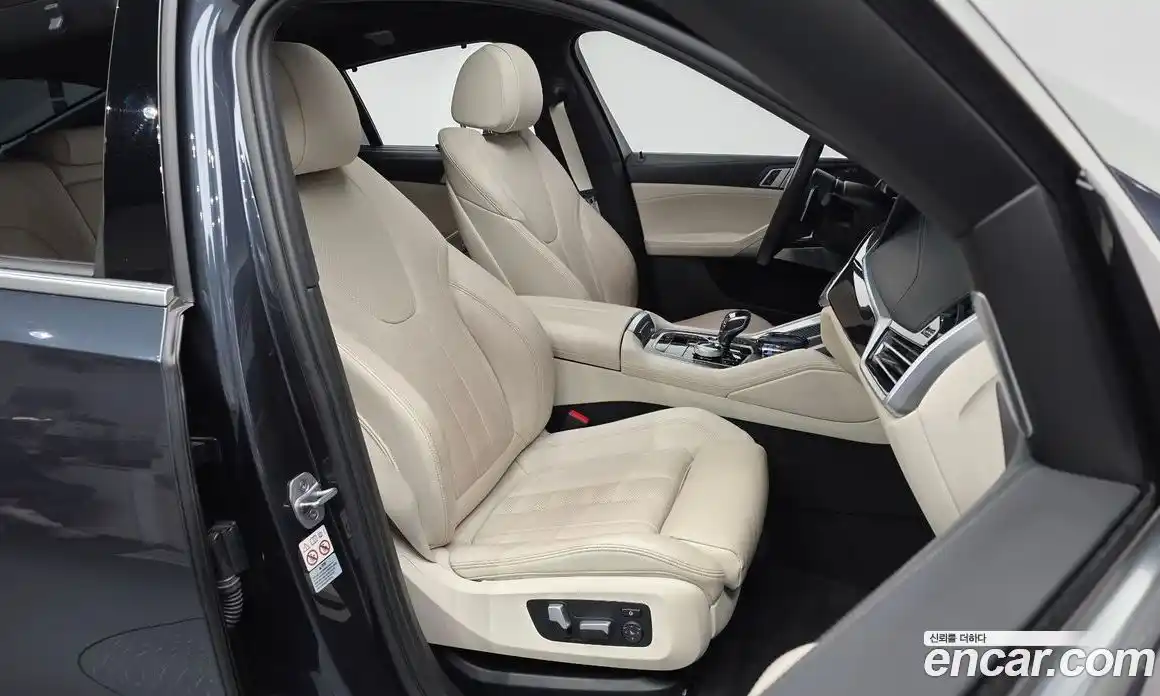 BMW X6 2022 4.4 Автомат в Москве № 189601, фото 17