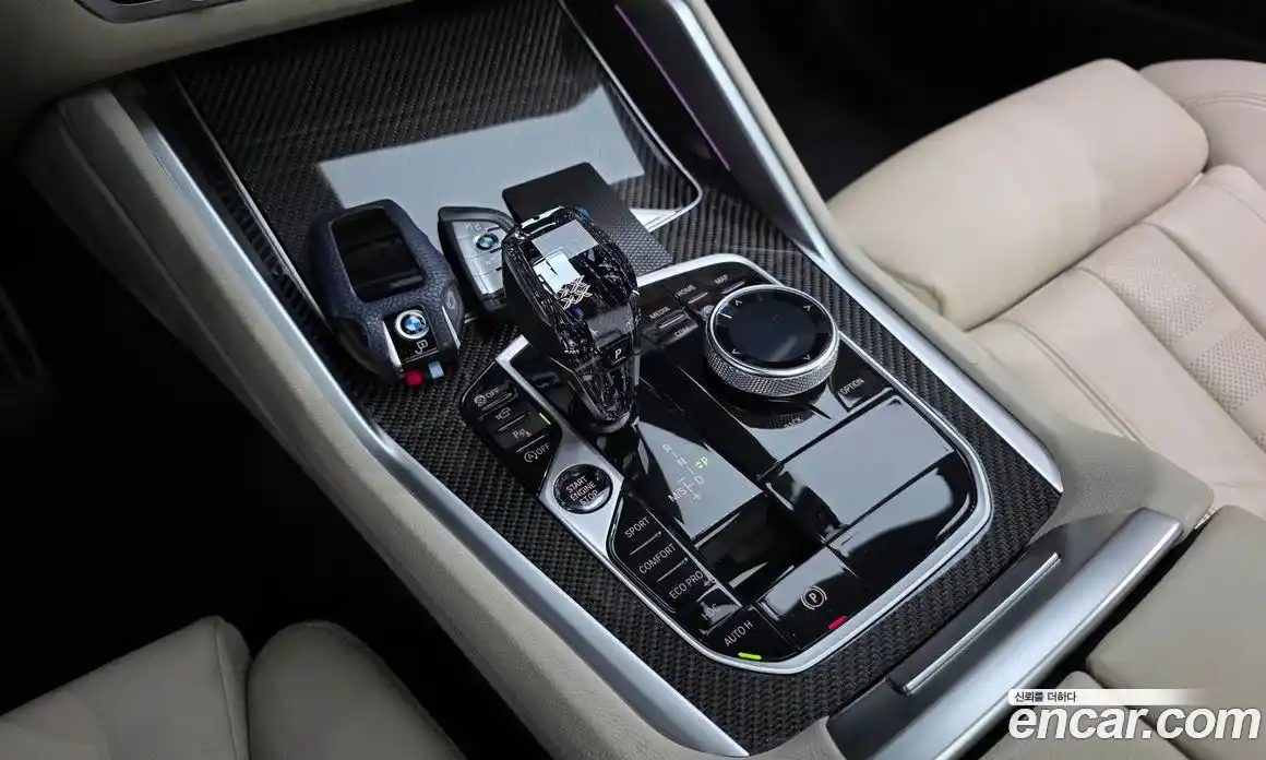 BMW X6 2022 4.4 Автомат в Москве № 189601, фото 3