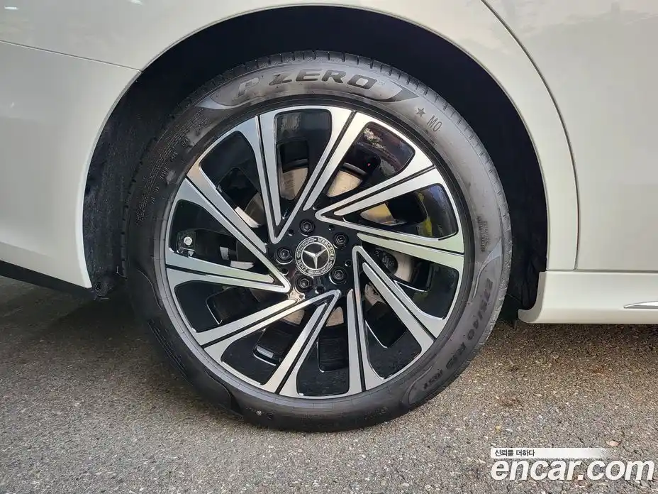 Mercedes-Benz E-Class 2025 2.0 Автомат в Москве № 193670, фото 13