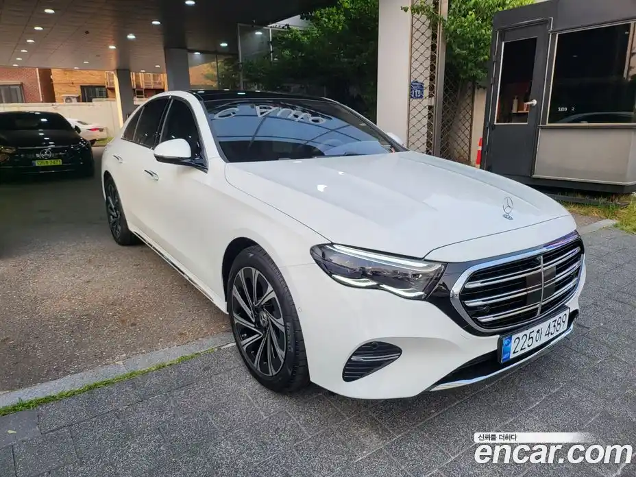 Mercedes-Benz E-Class 2025 2.0 Автомат в Москве № 193670, фото 3