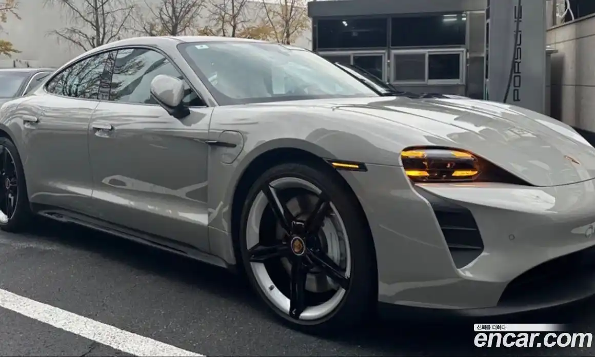 Porsche Taycan 2023 Автомат в Москве № 197852, фото 7