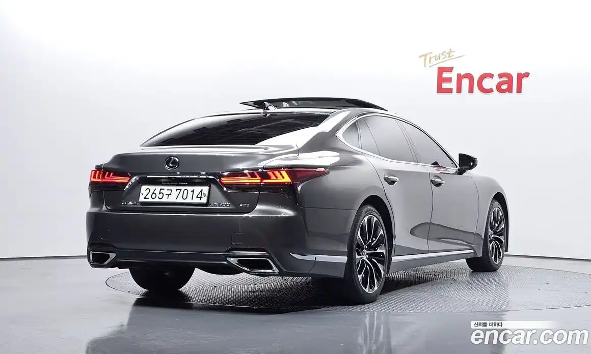 Lexus LS 2021 3.4 Автомат в Москве № 198778, фото 16