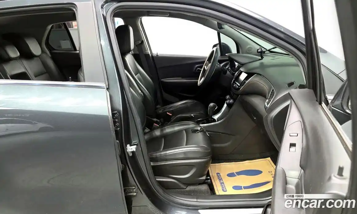 Chevrolet Trax 2017 1.4 Автомат в Москве № 202939, фото 17