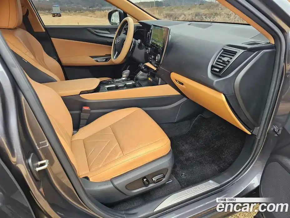 Lexus NX 2024 2.5 Автомат в Москве № 214789, фото 16