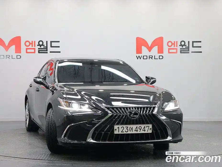 Lexus ES 2023 2.5 Автомат в Москве № 214829, фото 2