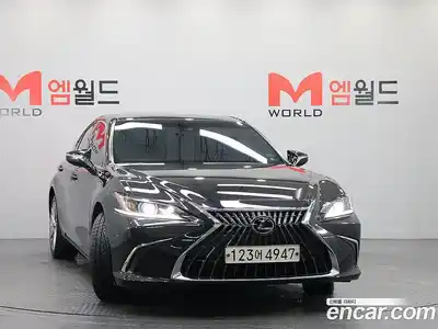 Lexus ES 2023 2.5 Автомат в Москве № 214829, миниатюра 2