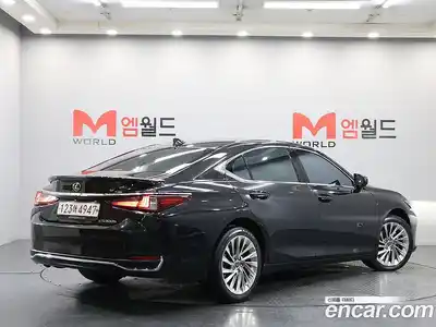 Lexus ES 2023 2.5 Автомат в Москве № 214829, миниатюра 4