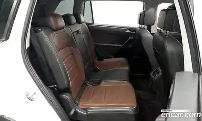 Volkswagen Tiguan 2023 2.0 Автомат в Москве № 214993, миниатюра 12