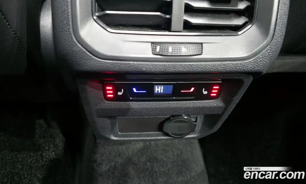 Volkswagen Tiguan 2023 2.0 Автомат в Москве № 214993, фото 19