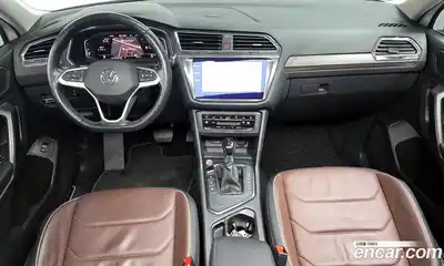 Volkswagen Tiguan 2023 2.0 Автомат в Москве № 214993, миниатюра 7