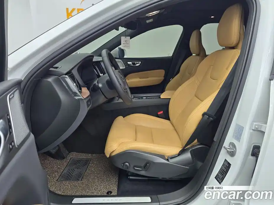 Volvo XC60 2024 2.0 Автомат в Москве № 222355, фото 7