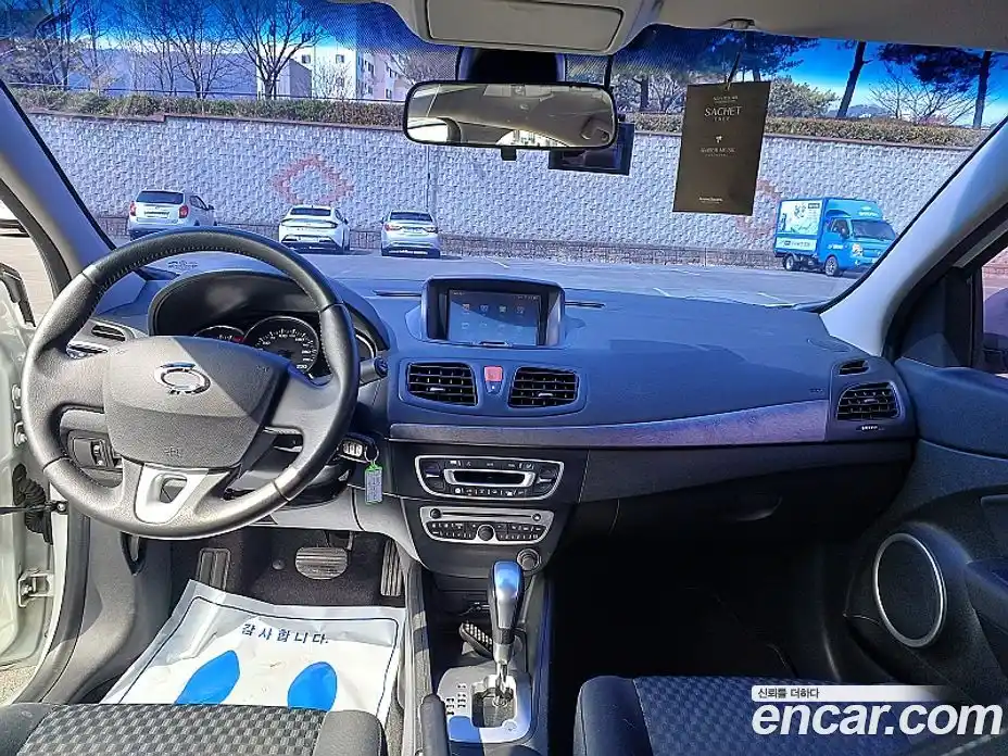 Renault SM3 2011 1.6 Автомат в Москве № 226108, фото 9