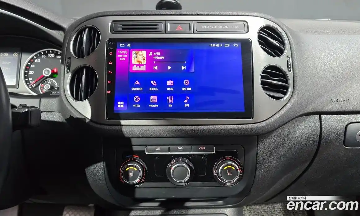 Volkswagen Tiguan 2015 2.0 Автомат в Москве № 228733, фото 11