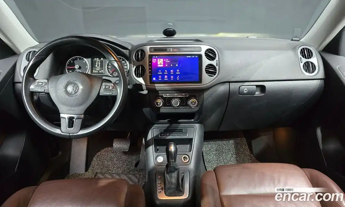 Volkswagen Tiguan 2015 2.0 Автомат в Москве № 228733, фото 6