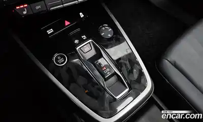 Audi Q4 e-tron 2023 0.2 Автомат в Москве № 229681, миниатюра 9