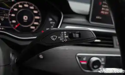 Audi A4 2018 2.0 Автомат в Москве № 229799, миниатюра 8