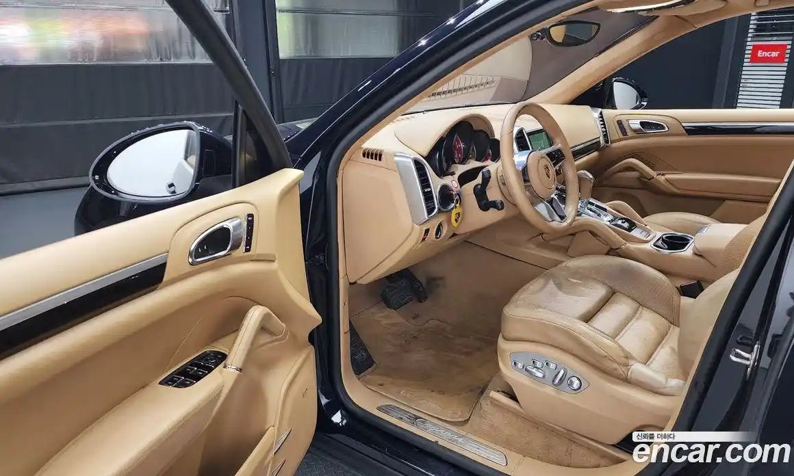 Porsche Cayenne 2016 3.0 Автомат в Москве № 230990, фото 18