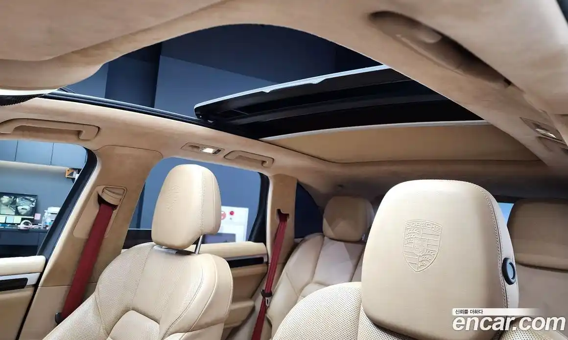 Porsche Cayenne 2016 3.0 Автомат в Москве № 230990, фото 7