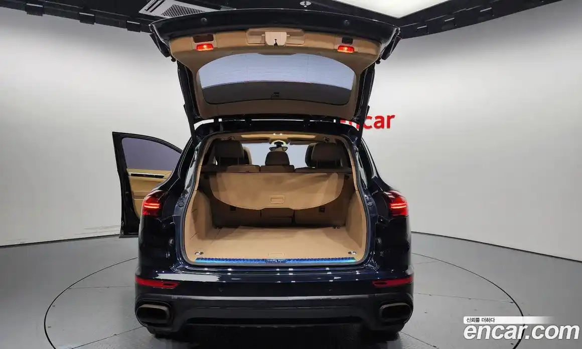 Porsche Cayenne 2016 3.0 Автомат в Москве № 230990, фото 9