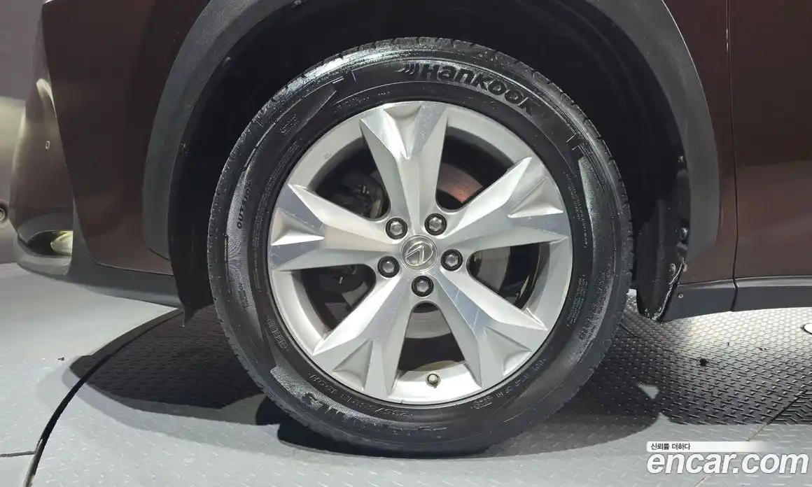 Lexus NX 2016 2.5 Автомат в Москве № 231984, фото 16