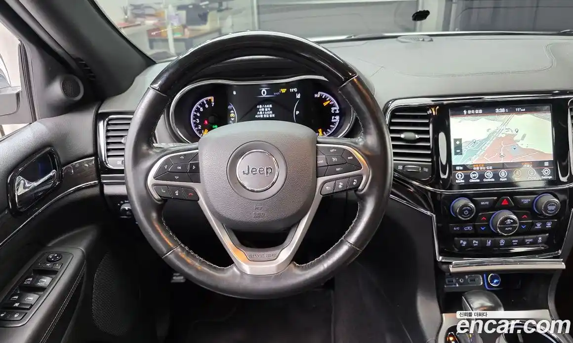 Jeep Cherokee 2020 3.6 Автомат в Москве № 232543, фото 11