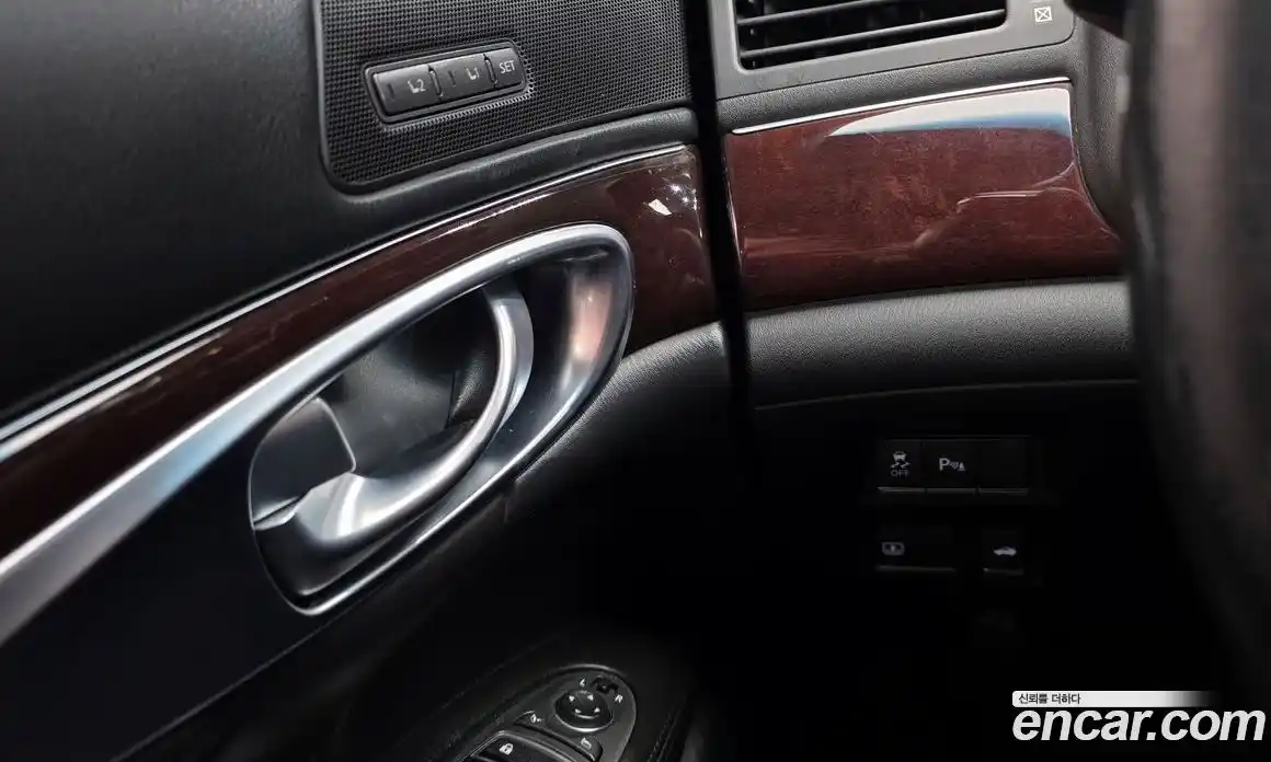 Infiniti Q70 2016 3.7 Автомат в Москве № 269951, фото 11