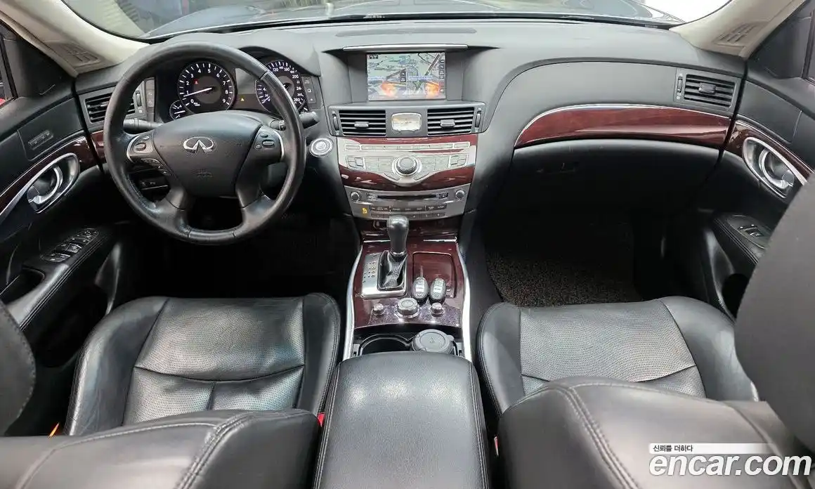 Infiniti Q70 2016 3.7 Автомат в Москве № 269951, фото 18