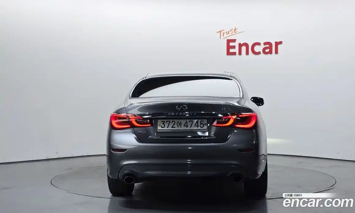 Infiniti Q70 2016 3.7 Автомат в Москве № 269951, фото 9