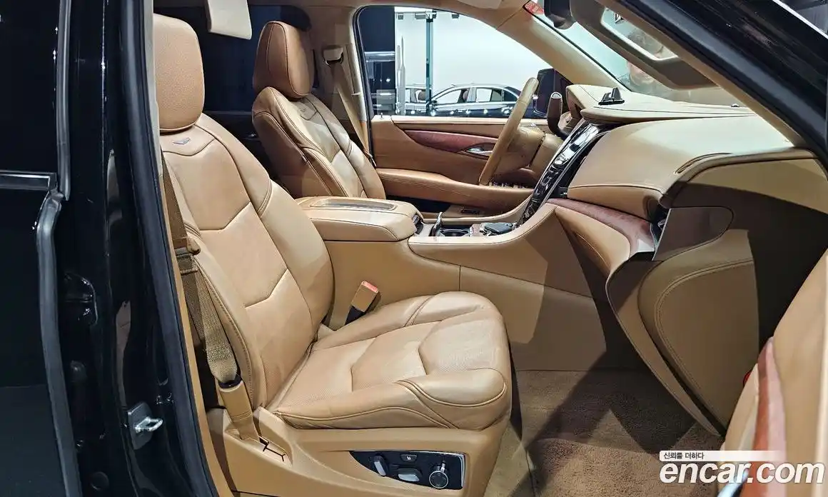 Cadillac Escalade 2016 6.2 Автомат в Москве № 285583, фото 11