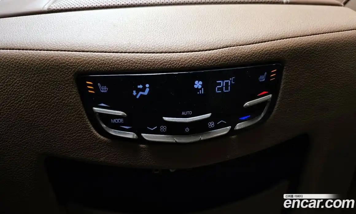 Cadillac Escalade 2016 6.2 Автомат в Москве № 285583, фото 3