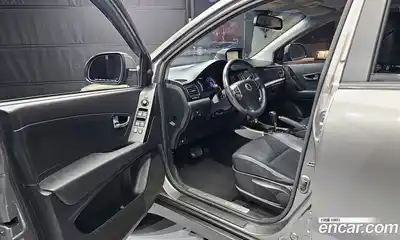 SsangYong Korando 2013 2.0 Автомат в Москве № 28998, миниатюра 2