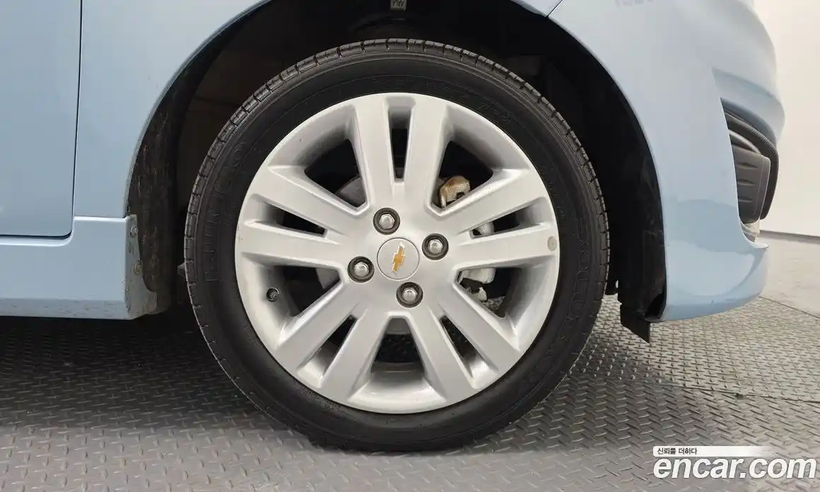 Chevrolet Spark 2014 1.0 Автомат в Москве № 314772, фото 11