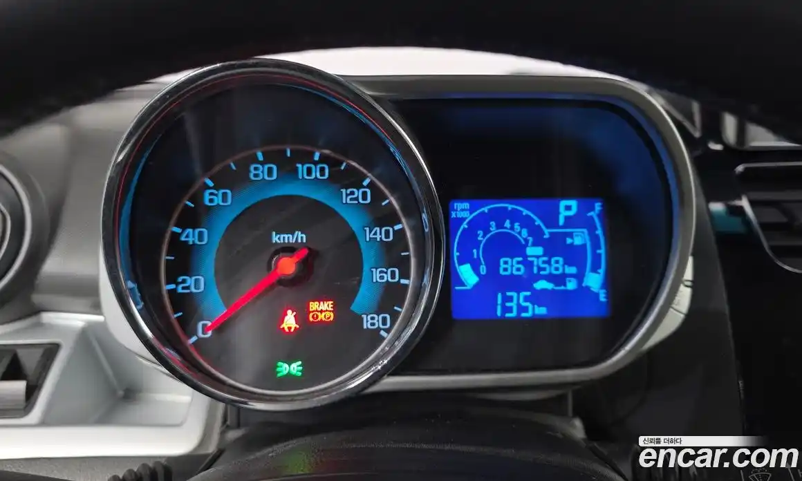 Chevrolet Spark 2014 1.0 Автомат в Москве № 314772, фото 3