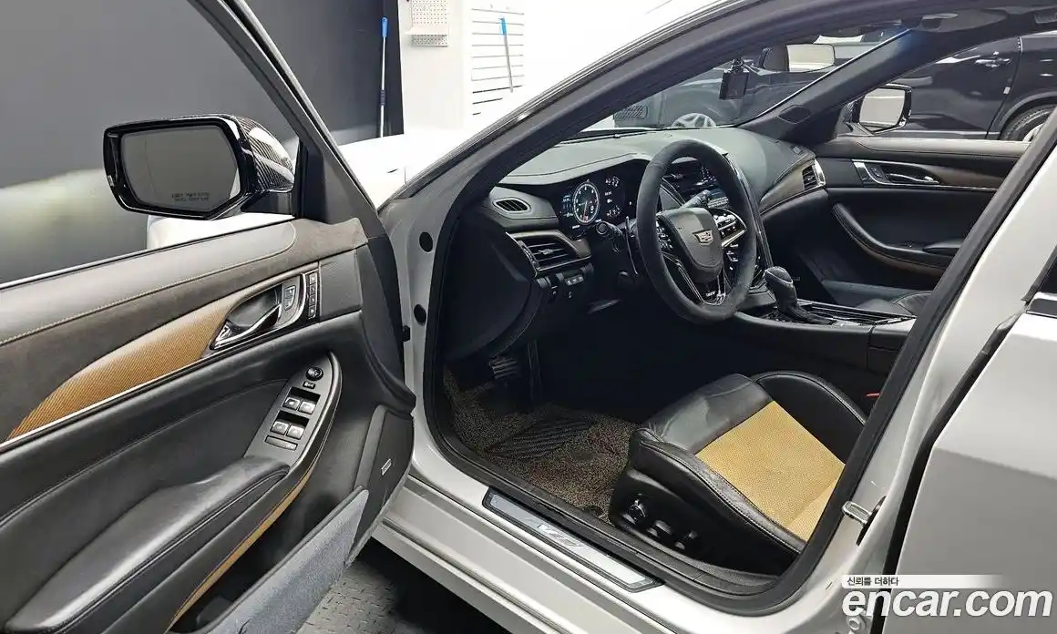 Cadillac CTS-V 2016 6.2 Автомат в Москве № 321031, фото 10